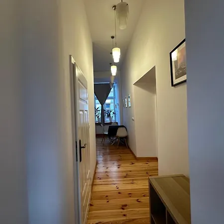Stara Winiarnia Apartment